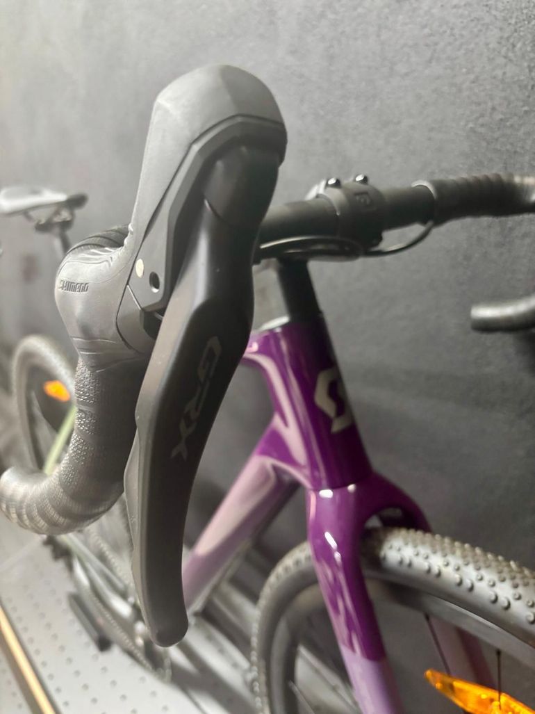 Used Scott Addict Gravel 40 2025 2025 Road & Gravel — image 3 of 5