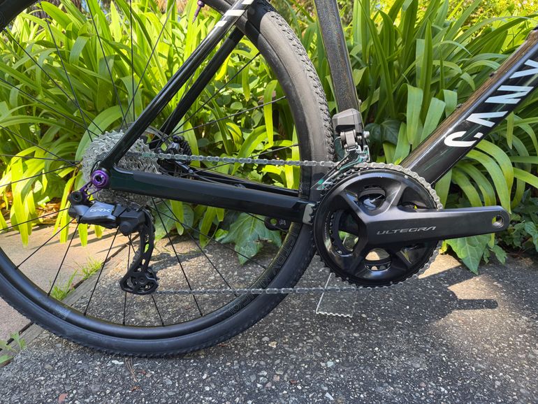 Used Canyon Grail CFR Di2 2024 2024 Road & Gravel, Black — image 3 of 6