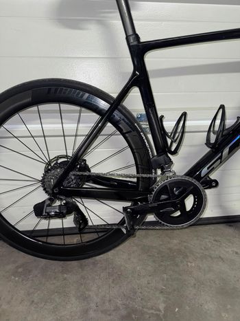Used Scott Addict 10 2024 2024 Road & Gravel, Black — image 3 of 4