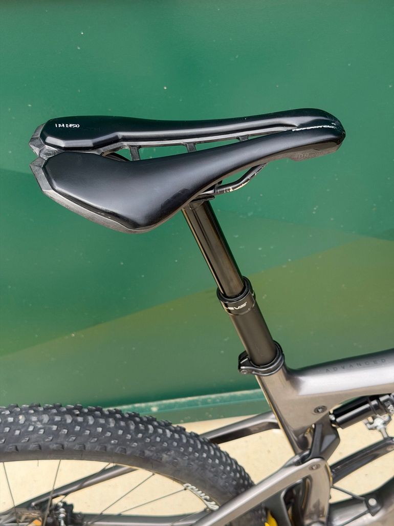 Used Orbea OIZ M30 2022 2022 Mountainbike, Hellgrau, 29 — image 11 of 15