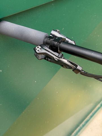 Orbea OIZ M30 2022 2022 Mountainbike usato, Grigio chiaro — immagine 9 di 15