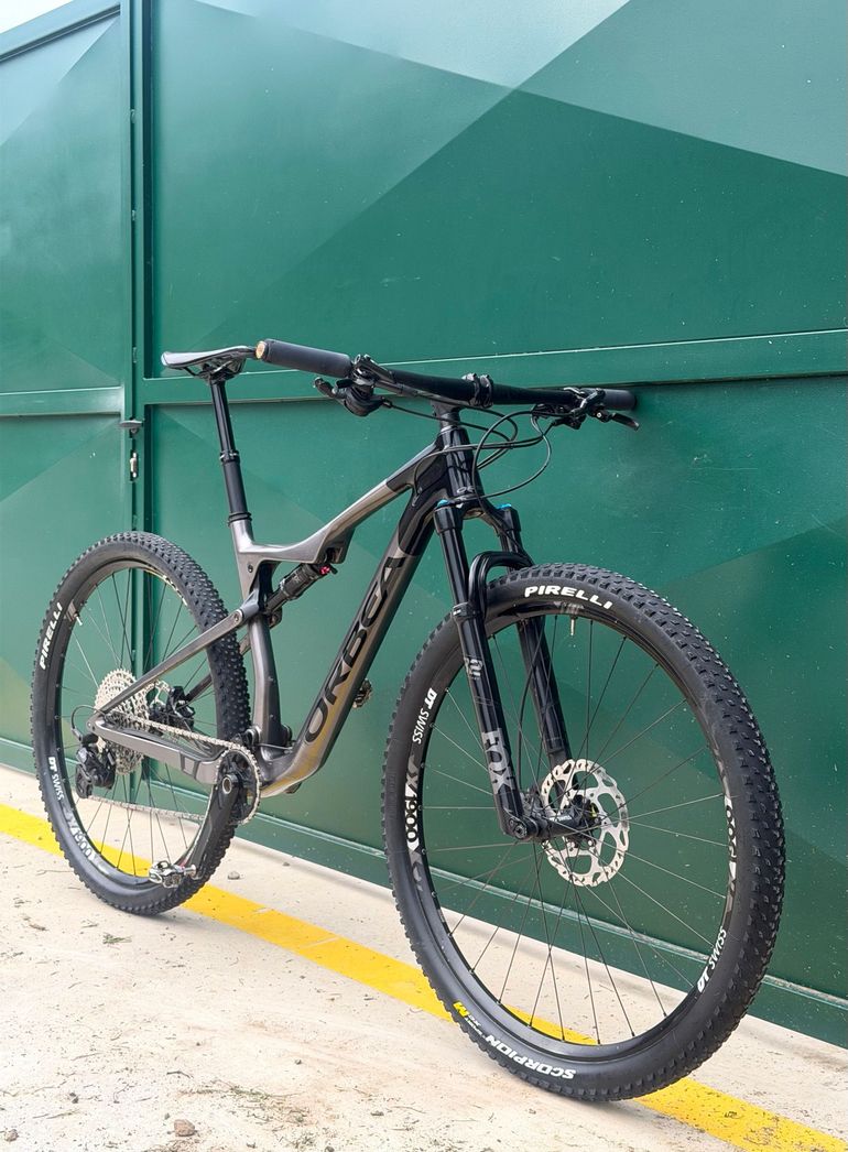 Used Orbea OIZ M30 2022 2022 Mountainbike, Hellgrau, 29 — image 12 of 15