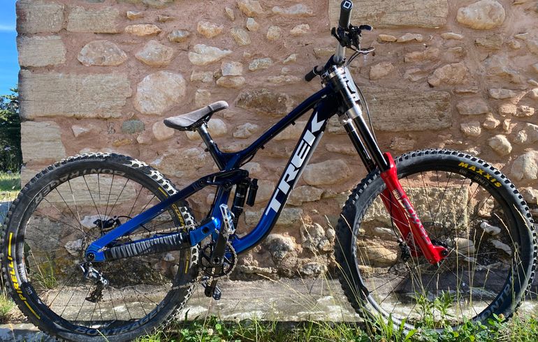 Used Trek Session 9 X01 2022 2022 Mountainbike — image 1 of 4