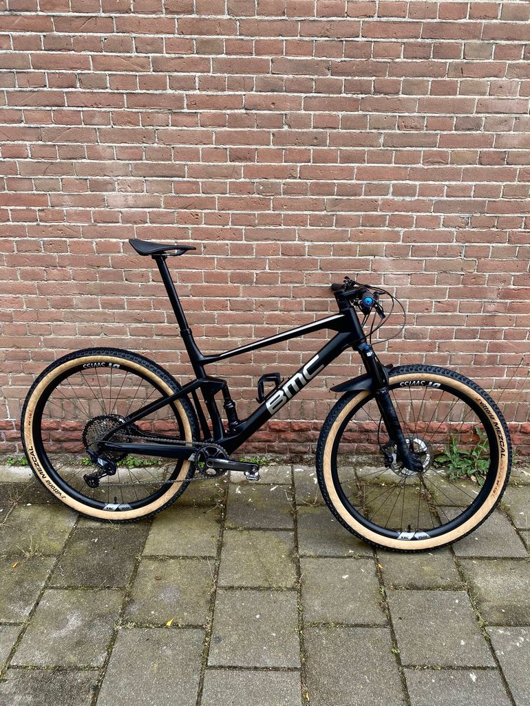 Used BMC Fourstroke Shimano XTR 2021 Mountainbike, Schwarz — image 1 of 17