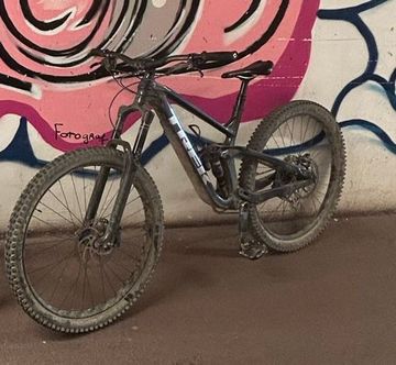 Brugt Trek Slash 8 Gen 5 2023 2023 Mountainbike — billede 3 af 7