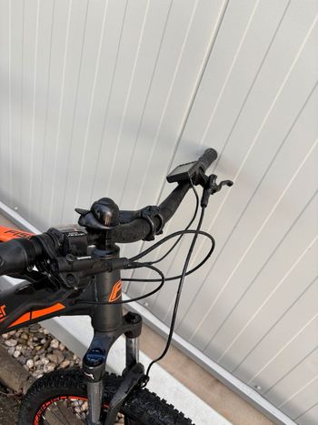 Used Gary Fischer Fischer Montis 4.0I E MTB 2020 Mountainbike, Black — image 7 of 15