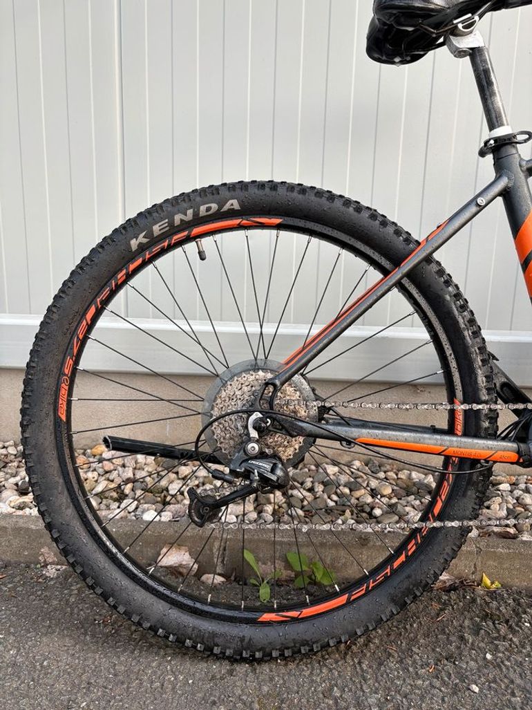 Used Gary Fischer Fischer Montis 4.0I E MTB 2020 Mountainbike, Black — image 3 of 15