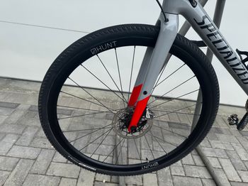 Used Specialized Men's Diverge Expert 2018 2018 Road & Gravel, Light Gray — image 4 of 9