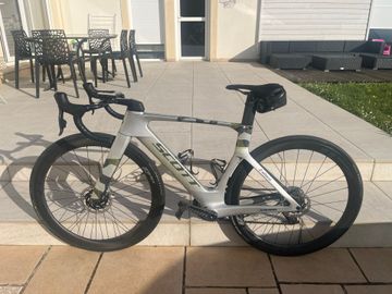 Used Scott Foil RC Ultimate 2023 2023 Road & Gravel, Light Gray — image 4 of 5