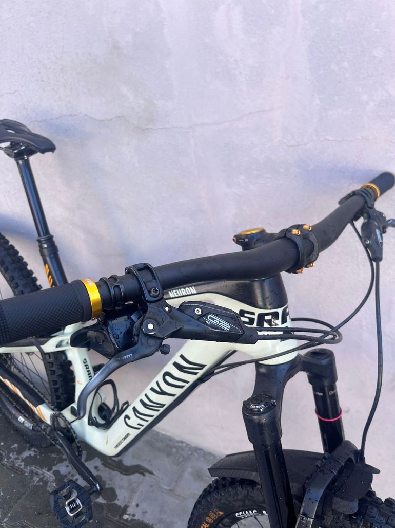 Used Canyon Neuron CF 7 2021 2021 Mountainbike, White, 27.5, 29 — image 4 of 8