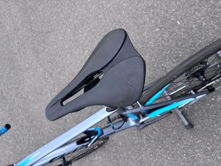 Used Willier Willier Custom Shimano Ultegra Di2 2023 Road & Gravel — image 7 of 8