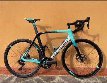 Gebrauchtes Bianchi Oltre XR3 - Ultegra Di2 2022 2022 Road & Gravel