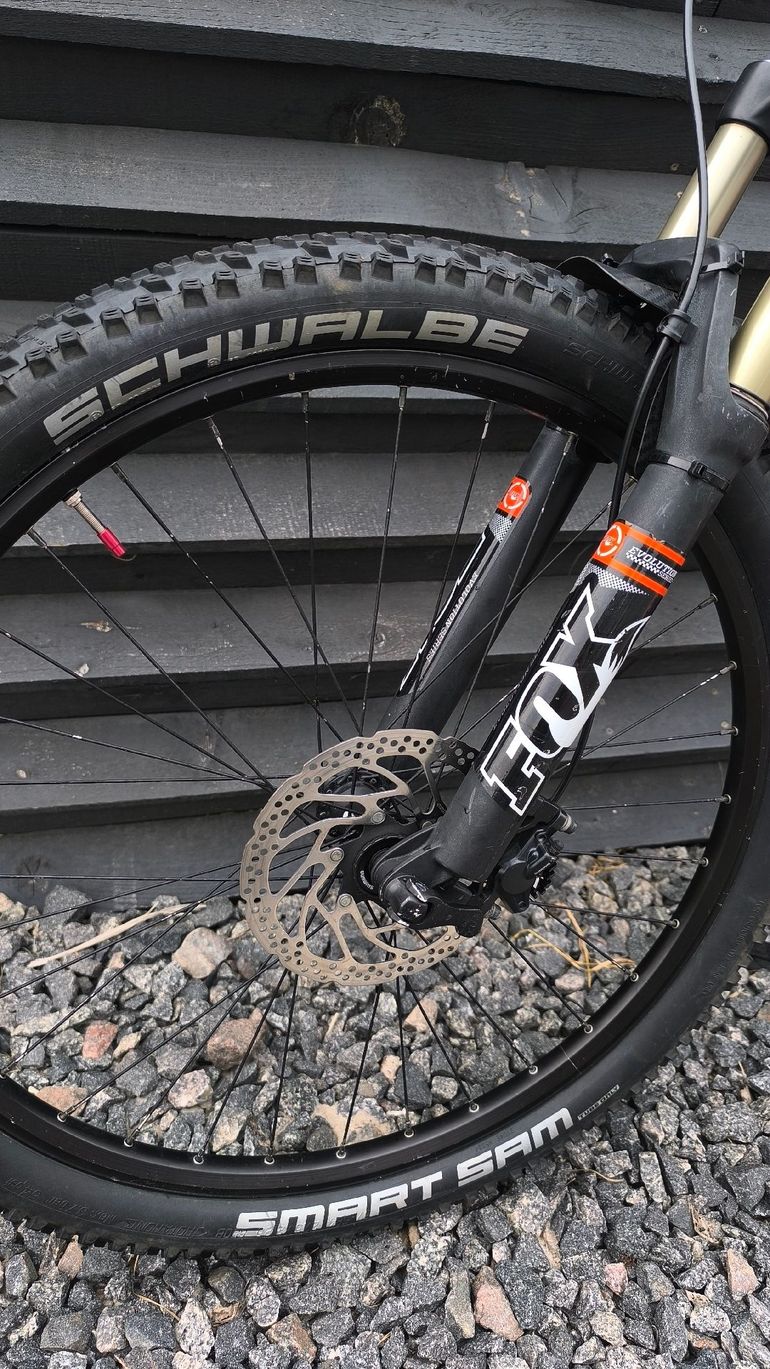 Used Ragley Marley Shimano Deore XT 2022 Mountainbike, Red — image 6 of 15