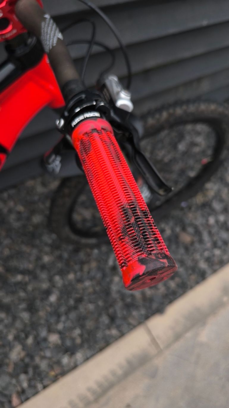 Used Ragley Marley Shimano Deore XT 2022 Mountainbike, Red — image 13 of 15