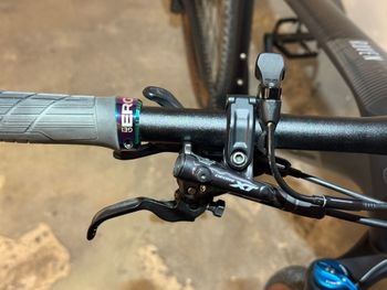 Used Focus Raven 8.7 2022 2022 Mountainbike — image 5 of 11