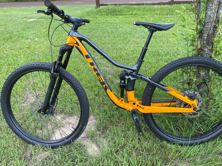 Used Trek Fuel EX 5 Deore 2021 2021 Mountainbike, Orange, 27.5, 29 — image 1 of 5