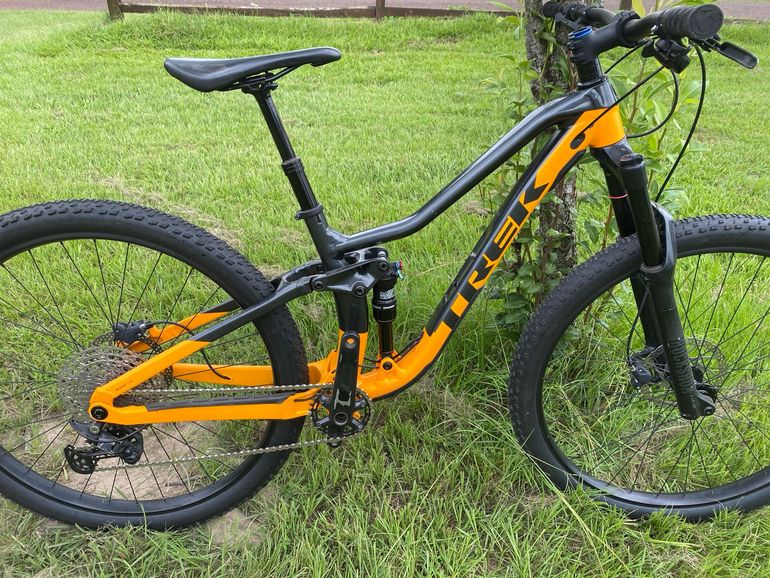 Used Trek Fuel EX 5 Deore 2021 2021 Mountainbike, Orange, 27.5, 29 — image 2 of 5