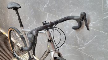 Used Jamis RENEGADE S3 2024 2024 Road & Gravel, Light Gray — image 2 of 4