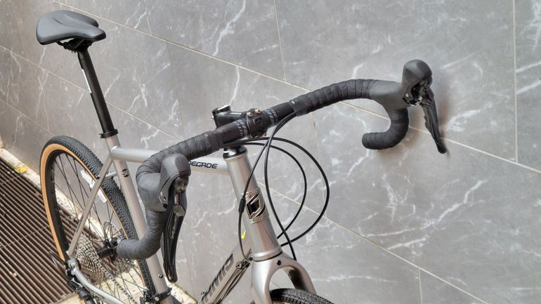 Used Jamis RENEGADE S3 2024 2024 Road & Gravel, Light Gray — image 2 of 4