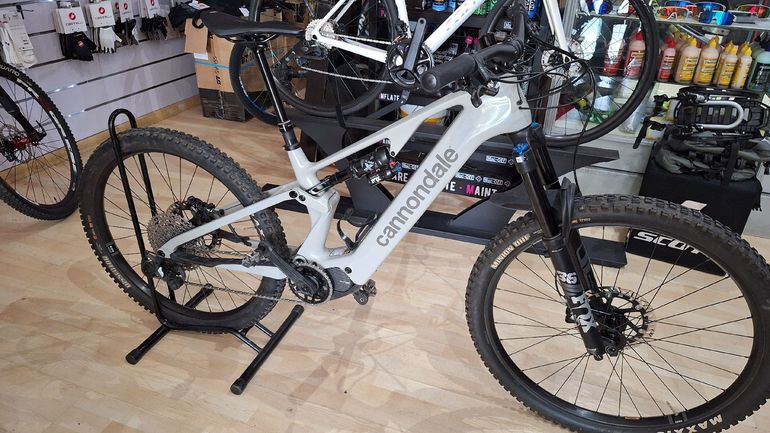 Used Cannondale Moterra neo Shimano Deore XT 2025 Mountainbike, Hellgrau — image 1 of 8