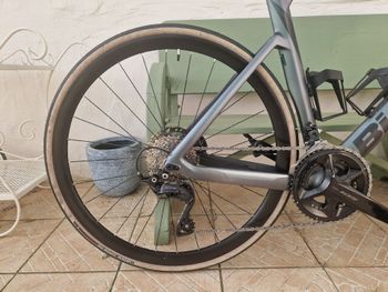 Used Bianchi Oltre Race 105 2024 2024 Road & Gravel — image 3 of 7