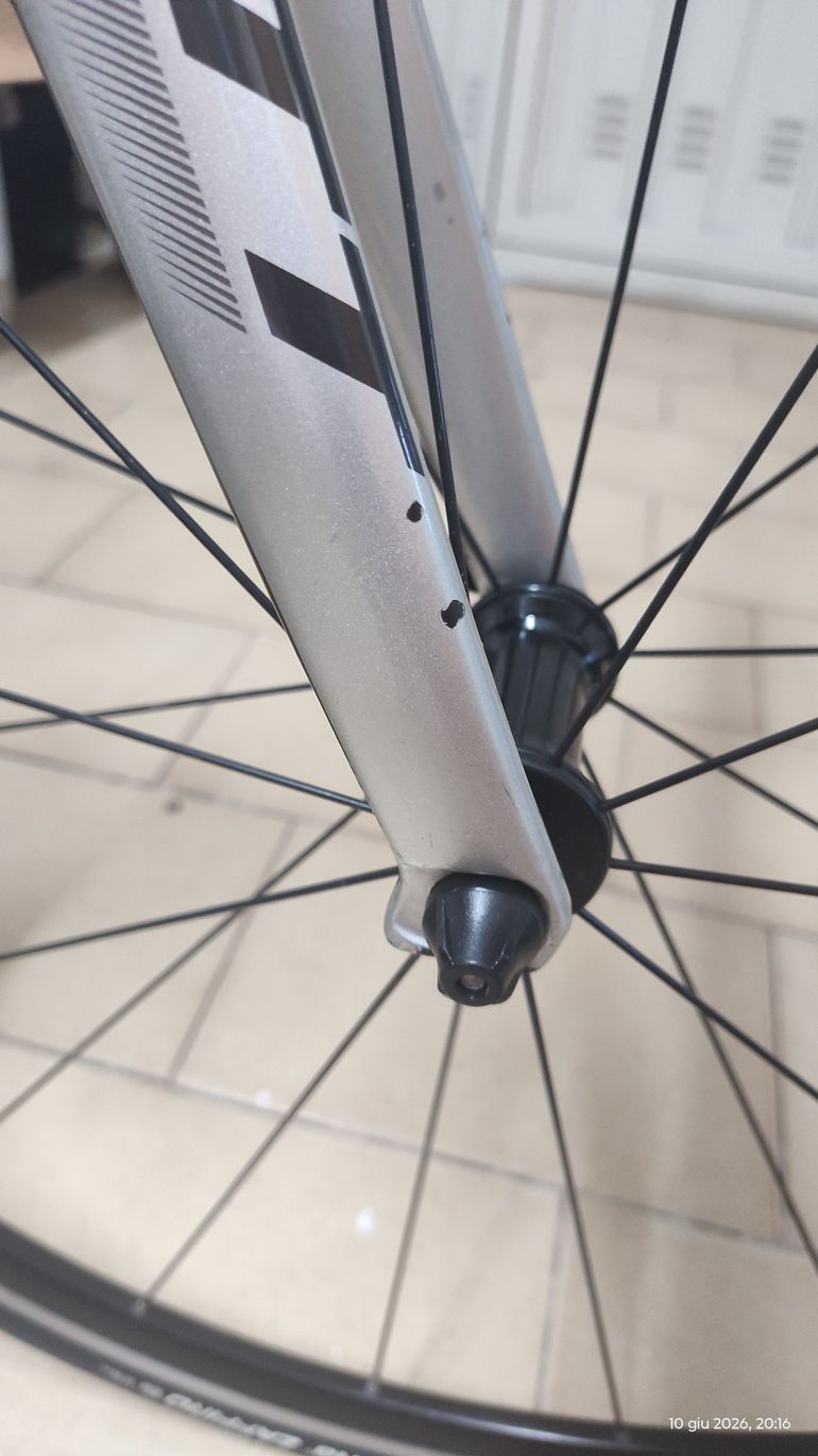 Used Scott Foil 2014 2014 Road & Gravel, Light Gray — image 7 of 14