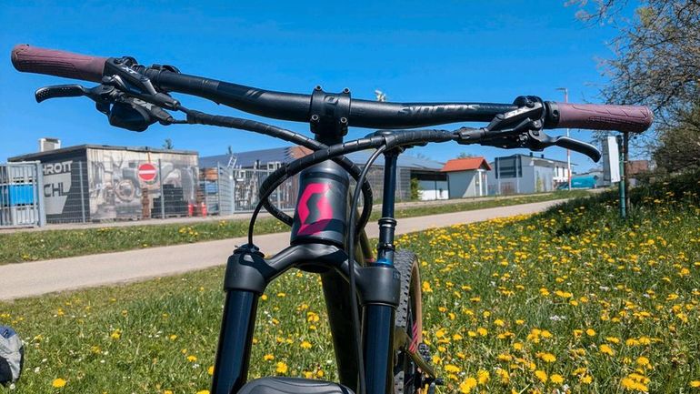 Used Scott SCOTT Genius Contessa 720 2018 2018 Mountainbike — image 4 of 22