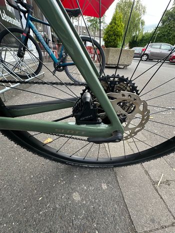 Used Scott Addict Gravel 40 2025 2025 Road & Gravel, Green — image 7 of 7