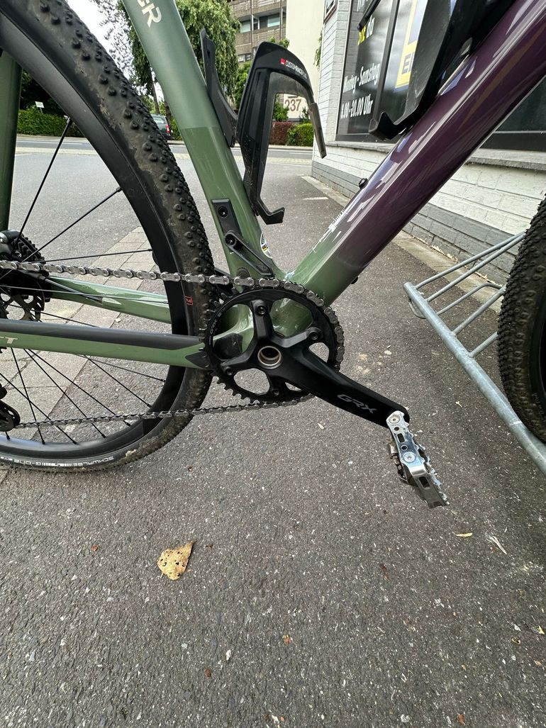 Used Scott Addict Gravel 40 2025 2025 Road & Gravel, Green — image 4 of 7