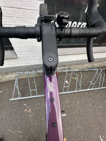 Used Scott Addict Gravel 40 2025 2025 Road & Gravel, Green — image 2 of 7