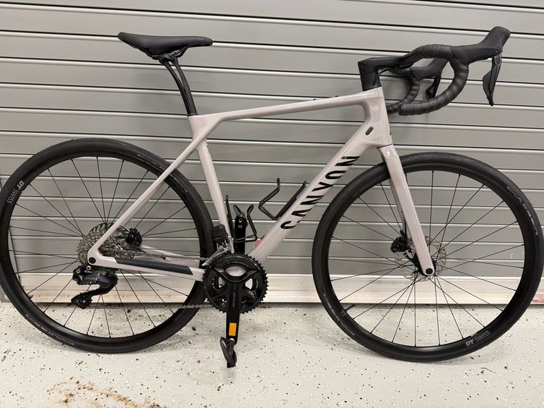 Used Canyon Endurace CF 7 Di2 2026 2026 Road & Gravel, Light Gray — image 1 of 8