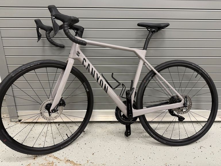 Used Canyon Endurace CF 7 Di2 2026 2026 Road & Gravel, Light Gray — image 2 of 8