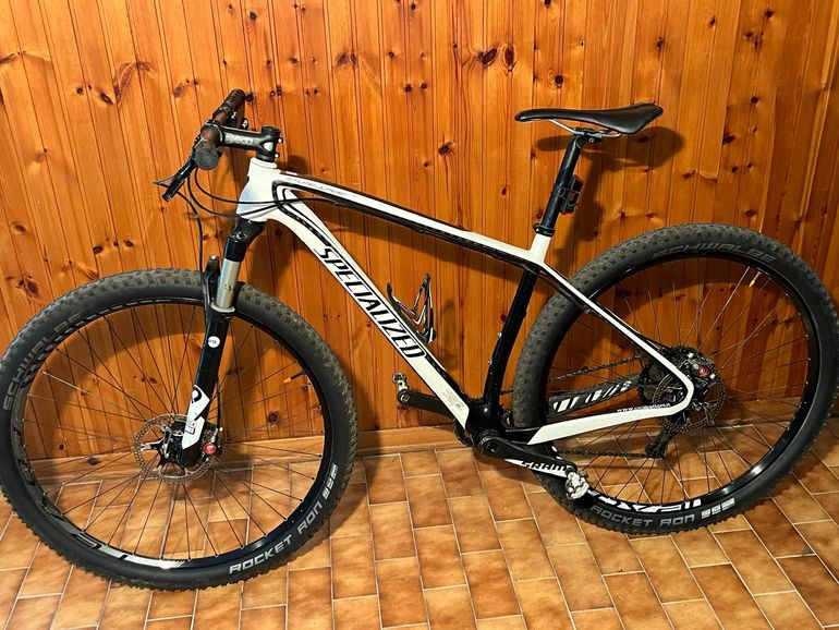 Used Specialized Stumpjumper Expert Carbon World Cup 2015 2015 Mountainbike — image 1 of 9