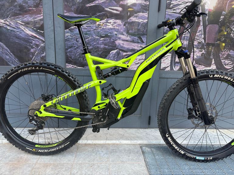 Used Cannondale Moterra neo Shimano Deore 2017 Mountainbike, Grün — image 1 of 8