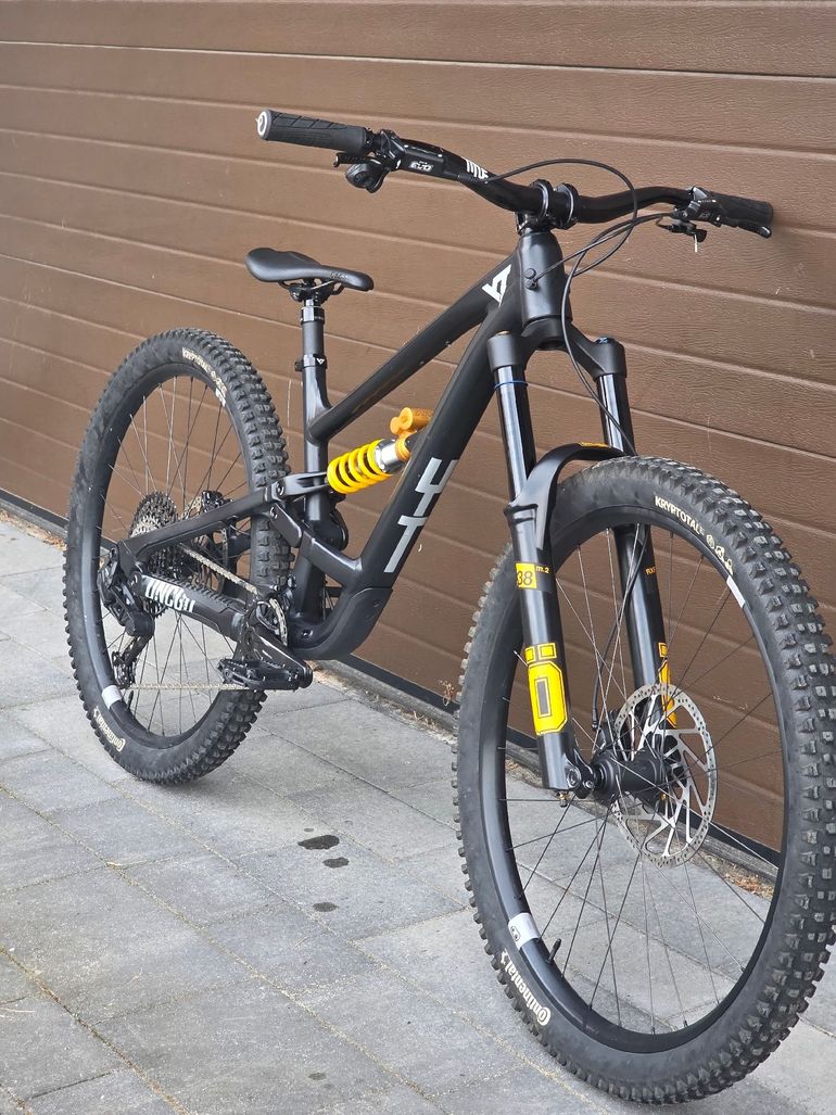 Used YT YT Custom Other SRAM - Mountainbike 2025 Mountainbike, Black — image 1 of 7