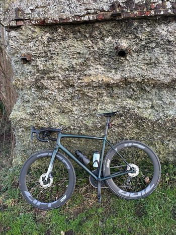 Used Specialized Aethos Pro - Ultegra Di2 2023 2023 Road & Gravel, Green — image 8 of 9