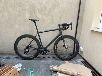 Used Specialized Aethos Pro - Ultegra Di2 2023 2023 Road & Gravel, Green — image 7 of 9