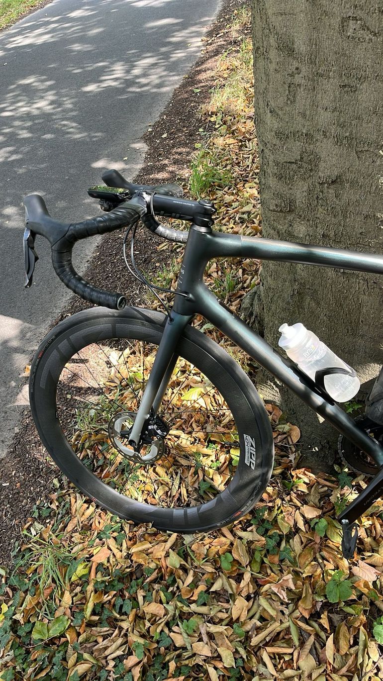 Used Specialized Aethos Pro - Ultegra Di2 2023 2023 Road & Gravel, Green — image 5 of 9