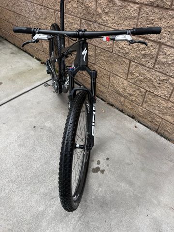 Used Specialized Epic World Cup Pro 2023 2023 Mountainbike, Black, 29 — image 5 of 17