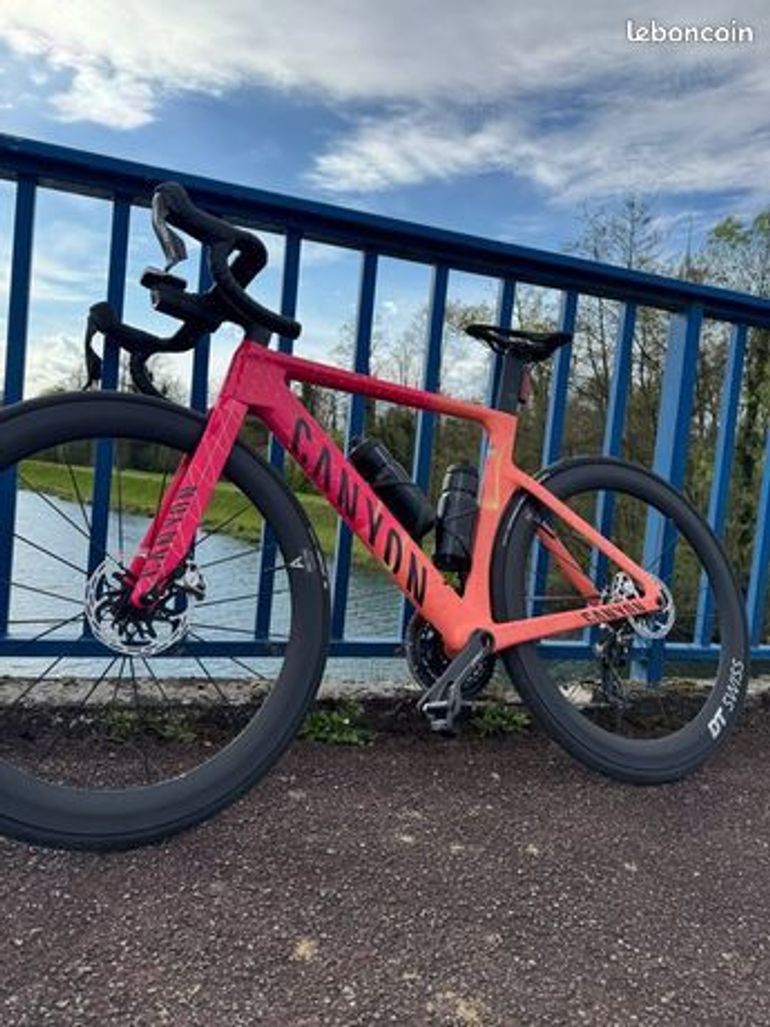 Used Canyon Aeroad SRAM Red eTap AXS 2025 Road & Gravel — image 5 of 6