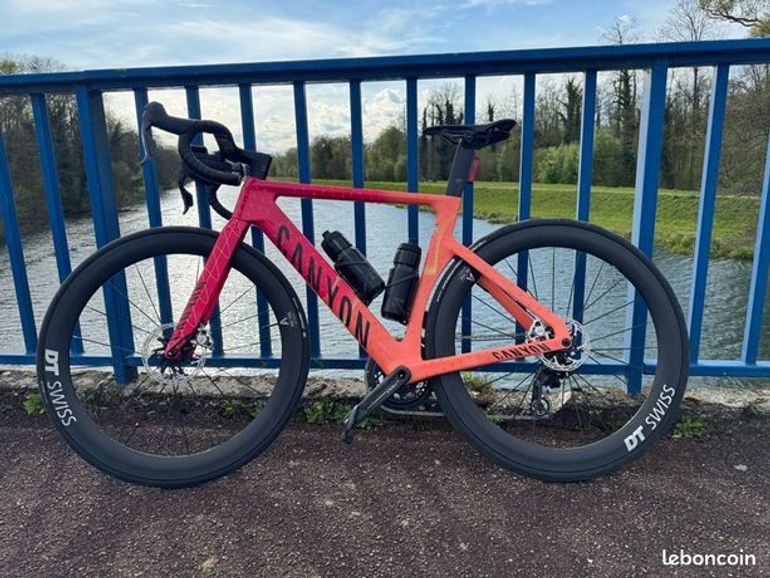 Used Canyon Aeroad SRAM Red eTap AXS 2025 Road & Gravel — image 3 of 6