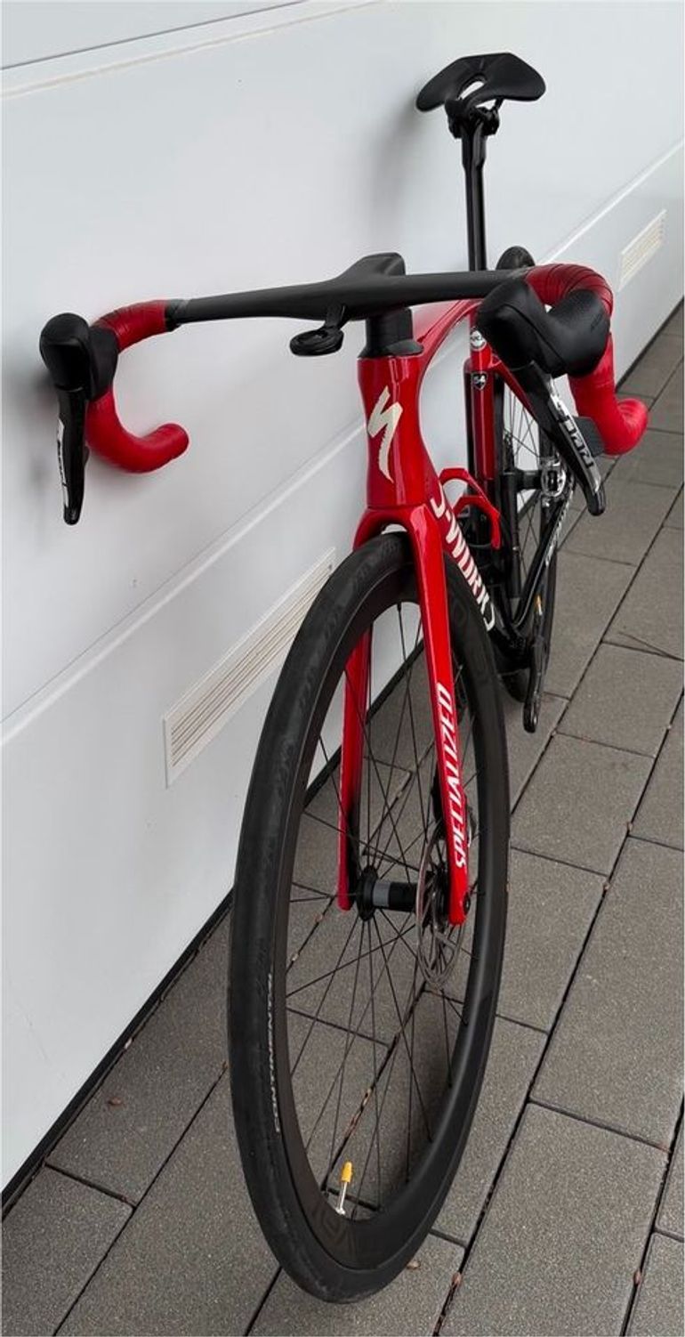 Used Specialized SRAM Red eTap AXS 2021 Road & Gravel, Red — image 3 of 11