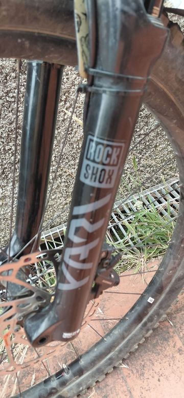 Used Giant Reign 2 2023 2023 Mountainbike, Black, 29 — image 6 of 6