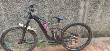 Used Giant Reign 2 2023 2023 Mountainbike, Black, 29 — image 2 of 6