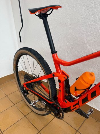 Used Scott Spark RC 900 Team 2019 2019 Mountainbike, Orange, 29 — image 3 of 9
