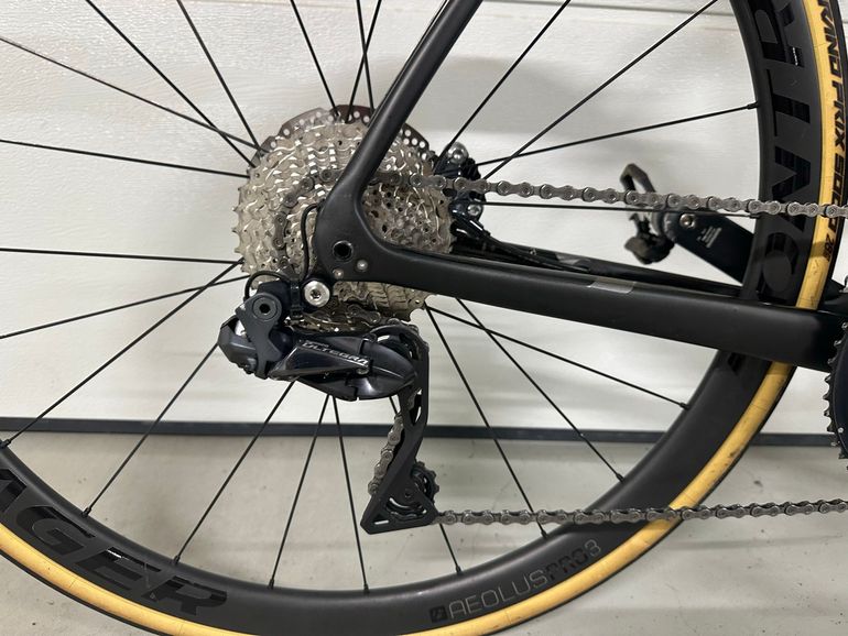 Used Trek Domane Shimano Ultegra Di2 2022 Road & Gravel — image 4 of 12