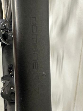 Used Trek Domane Shimano Ultegra Di2 2022 Road & Gravel — image 9 of 12