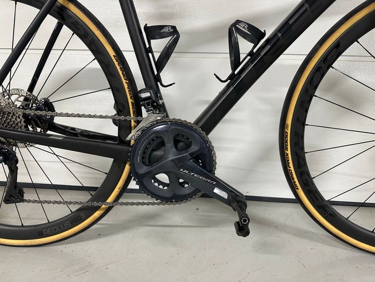 Used Trek Domane Shimano Ultegra Di2 2022 Road & Gravel — image 3 of 12