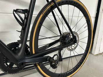 Used Trek Domane Shimano Ultegra Di2 2022 Road & Gravel — image 12 of 12
