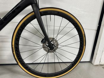 Used Trek Domane Shimano Ultegra Di2 2022 Road & Gravel — image 2 of 12